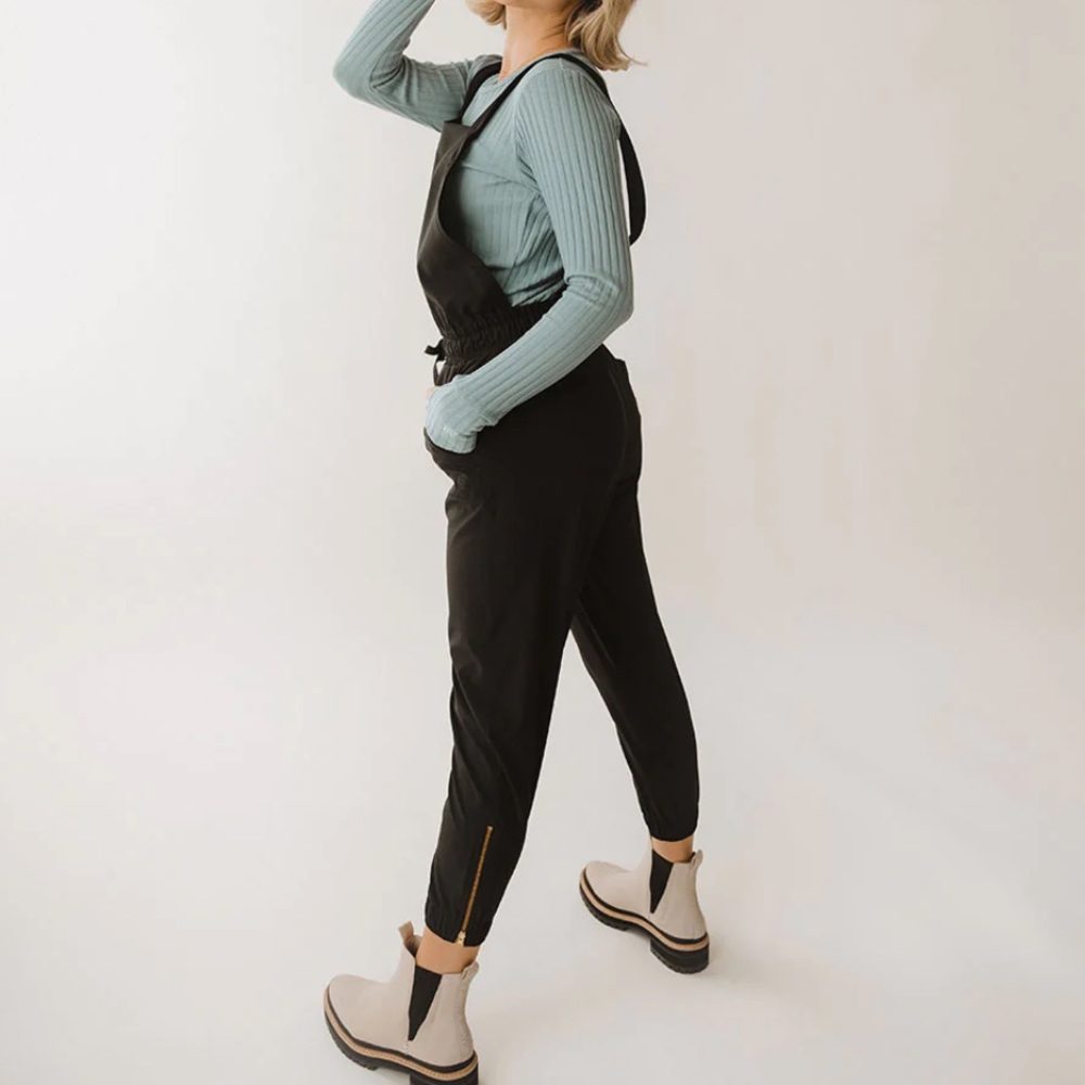 NWOT Albion Fit Black Classic Overall Jumpsuit - Picture 6 of 15